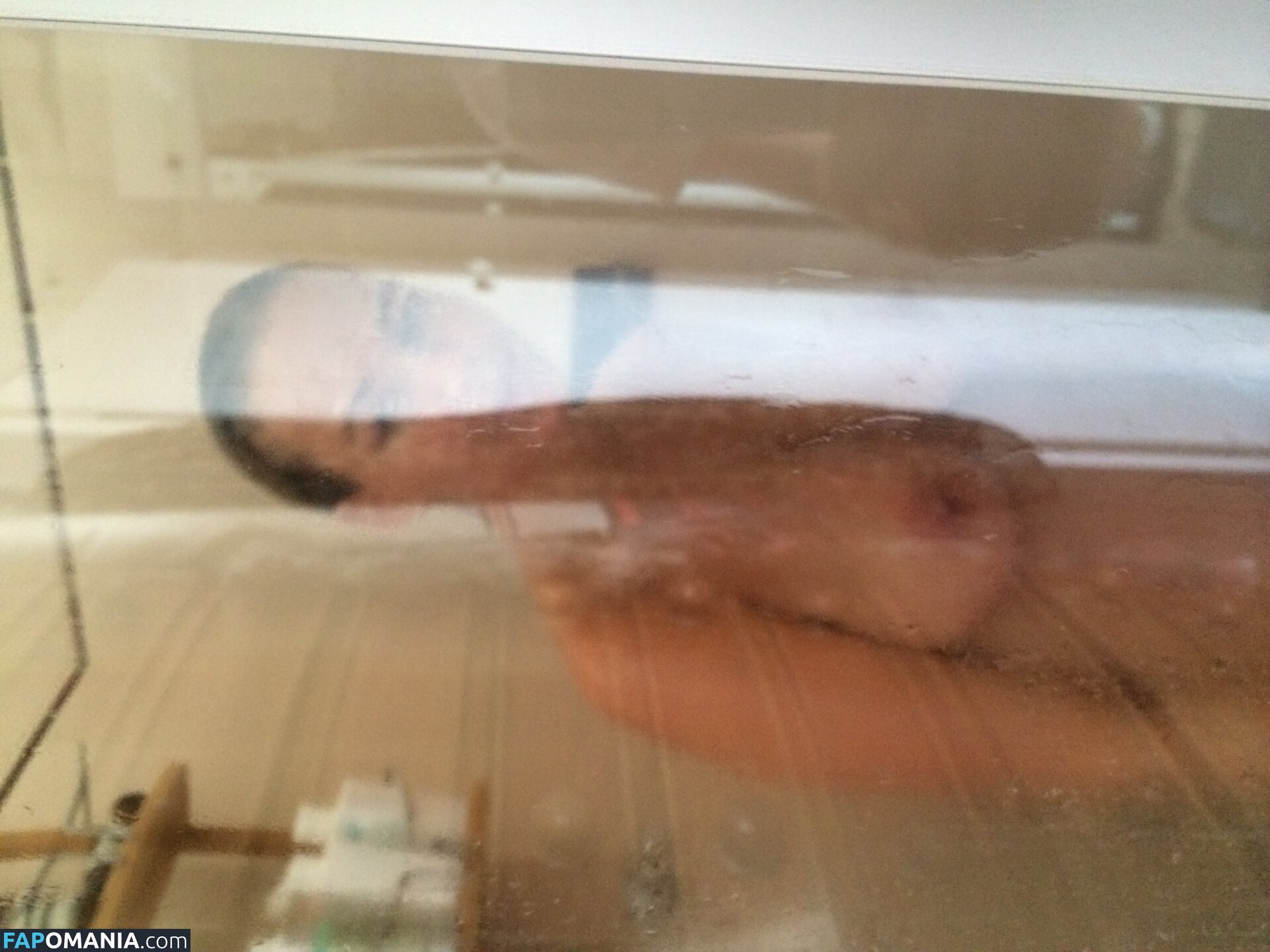 Lara Bingle Nud Fotografie scursă #228