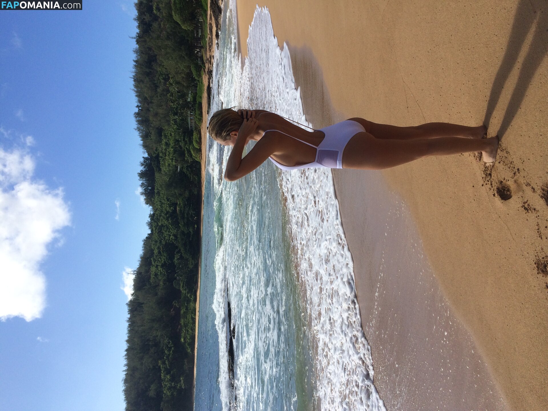 Lara Bingle Nud Fotografie scursă #272