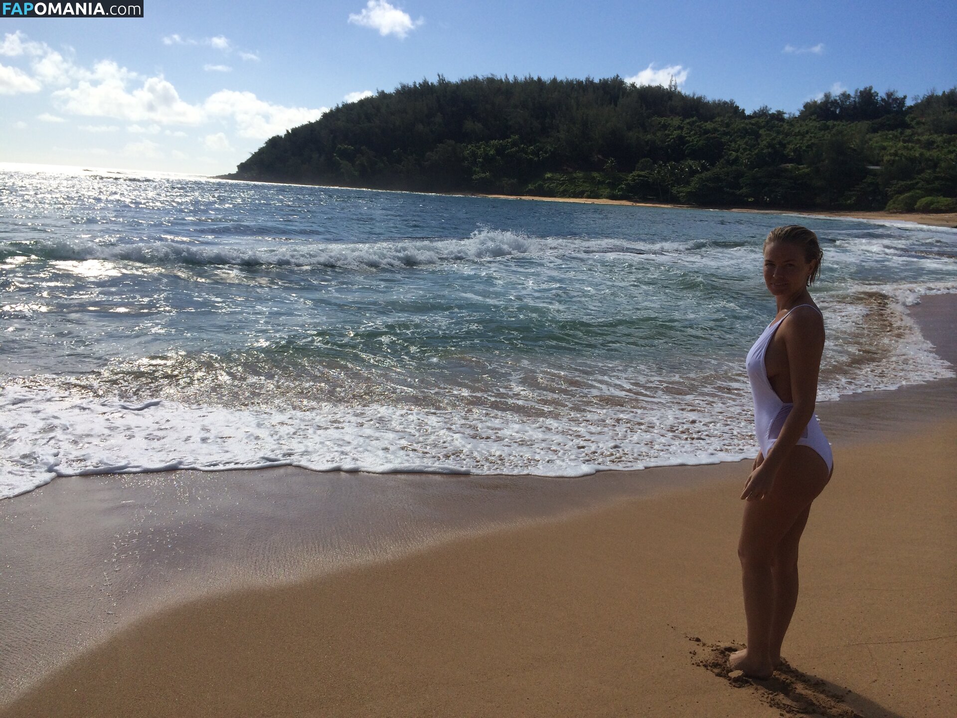 Lara Bingle Nud Fotografie scursă #275