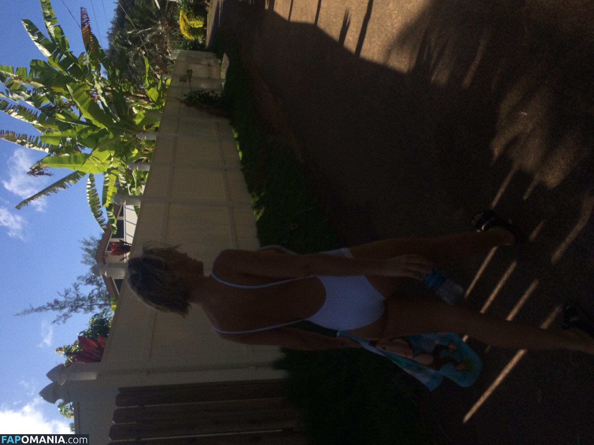 Lara Bingle Nud Fotografie scursă #348