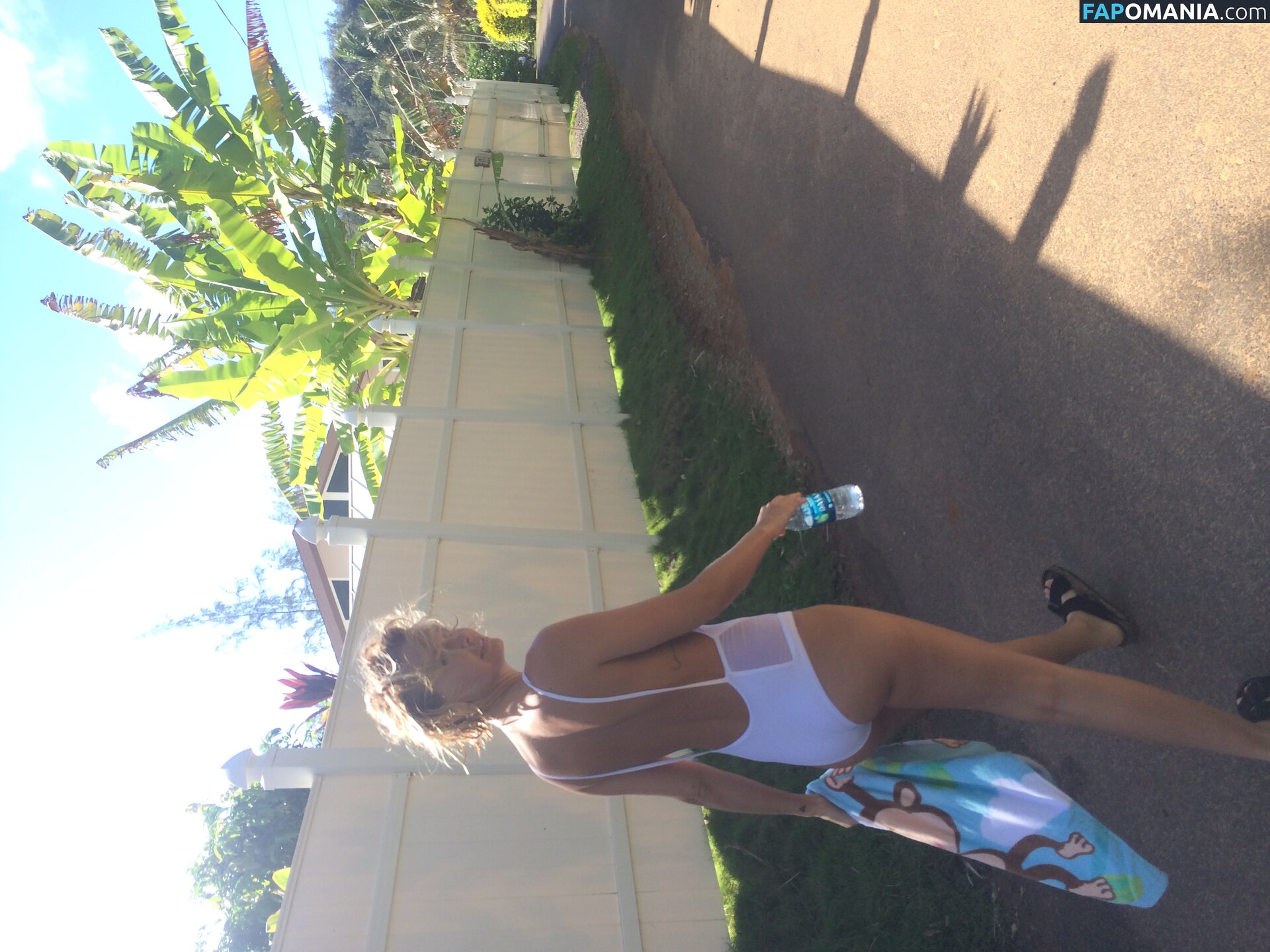 Lara Bingle Nud Fotografie scursă #349