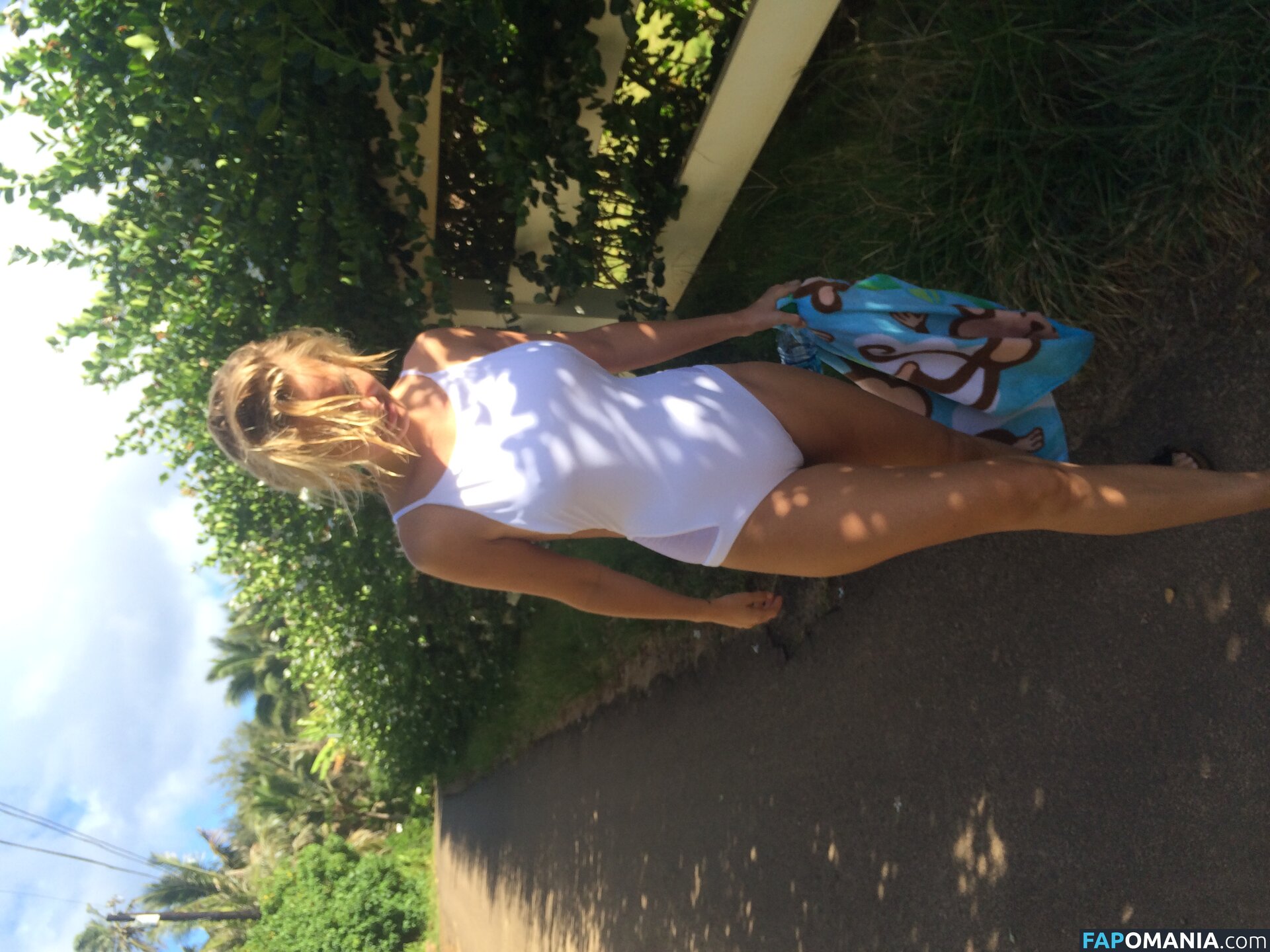 Lara Bingle Nud Fotografie scursă #387