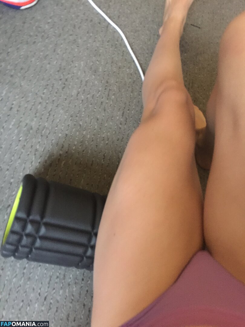 Laura Trott Nud Fotografie scursă #9