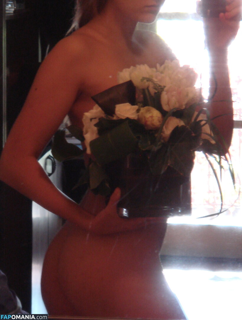 Leelee Sobieski Nud Fotografie scursă #46