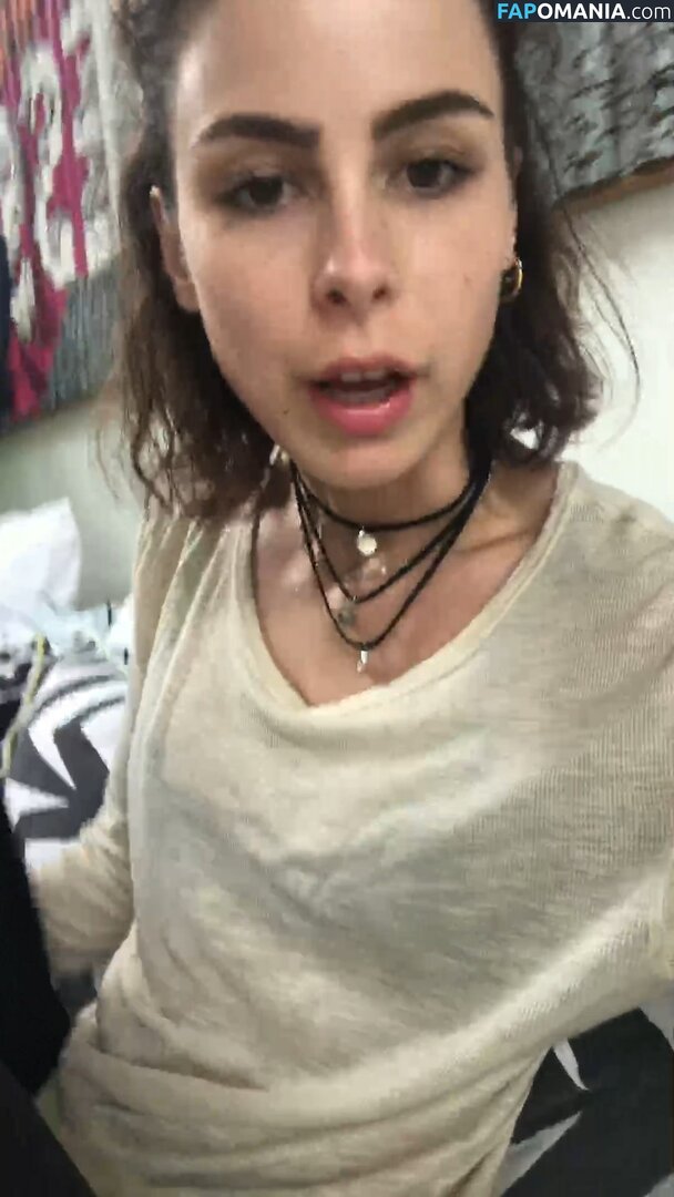 Lena Meyer Landrut Nud Fotografie scursă #17