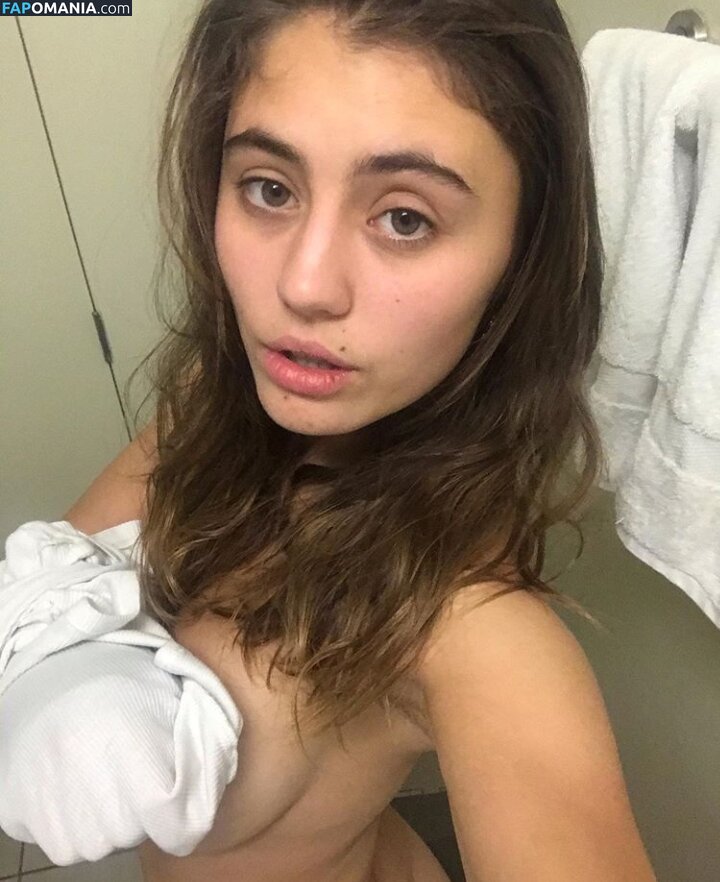 Lia Marie Johnson Nud Fotografie scursă #2