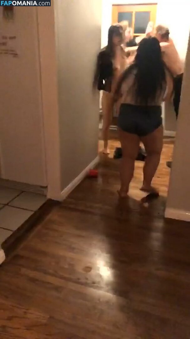 Lia Marie Johnson Nud Fotografie scursă #4