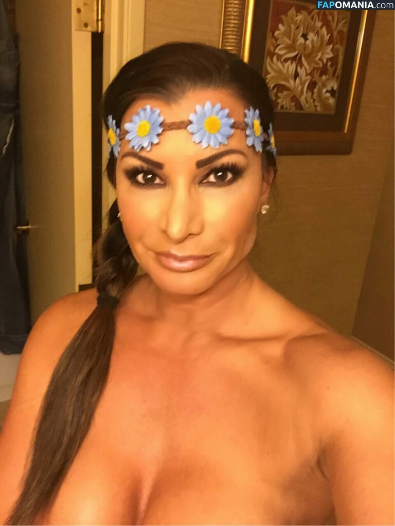 Lisa Marie Varon Nud Fotografie scursă #21