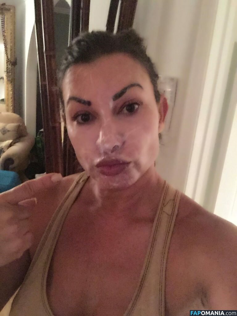 Lisa Marie Varon Nud Fotografie scursă #50
