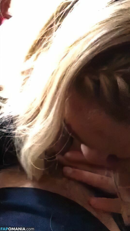 Louisa Johnson Nud Fotografie scursă #34