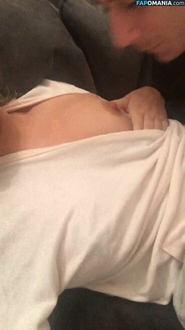 Lucy Fallon Nud Fotografie scursă #6