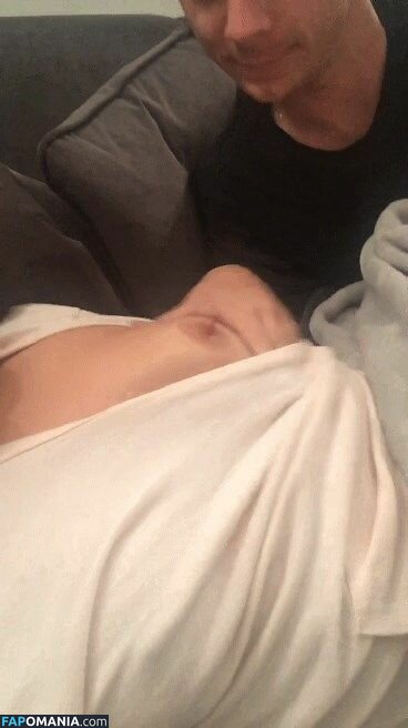 Lucy Fallon Nud Fotografie scursă #8