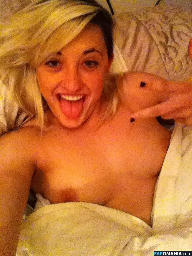 Lucy Hatton Nud Fotografie scursă #62