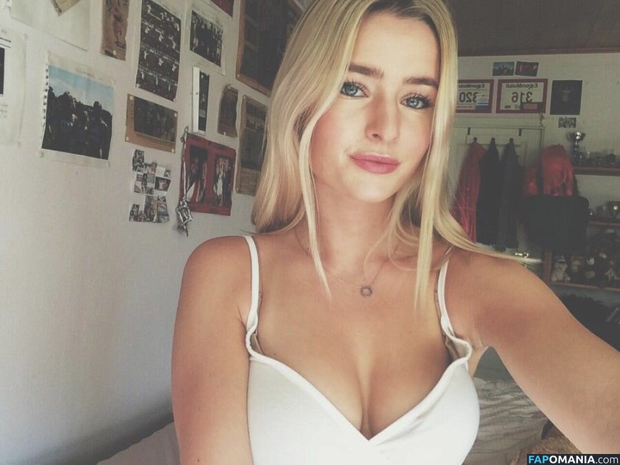 Maiken Skoie Brustad Nud Fotografie scursă #56