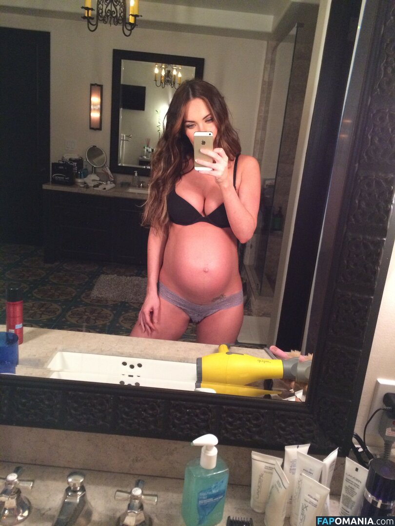 Megan Fox Nud Fotografie scursă #2