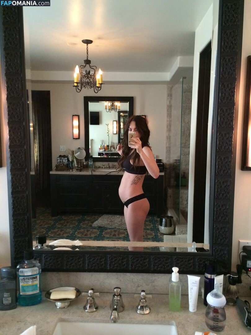 Megan Fox Nud Fotografie scursă #12