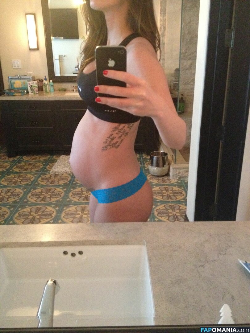 Megan Fox Nud Fotografie scursă #17