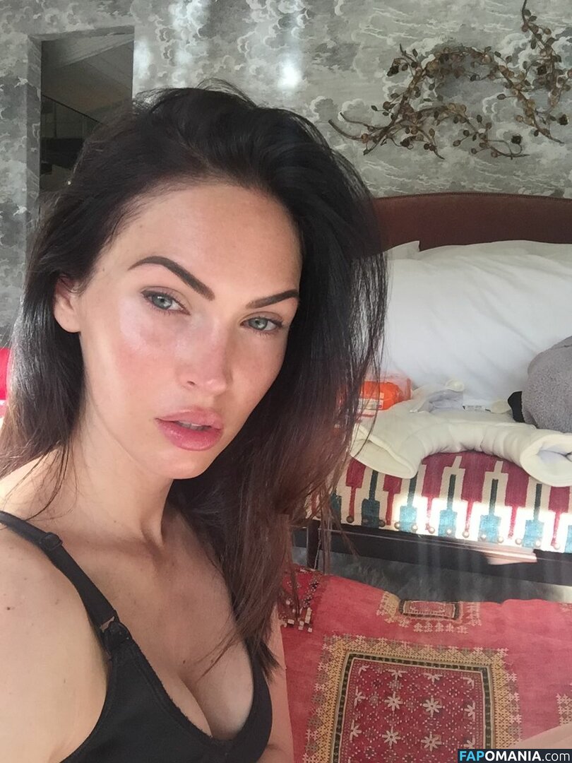 Megan Fox Nud Fotografie scursă #33