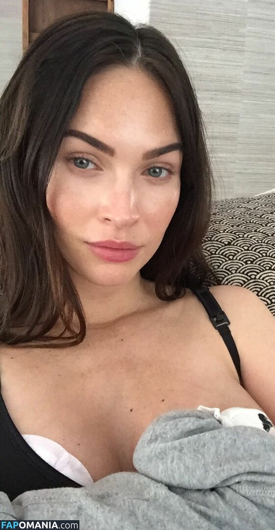 Megan Fox Nud Fotografie scursă #48