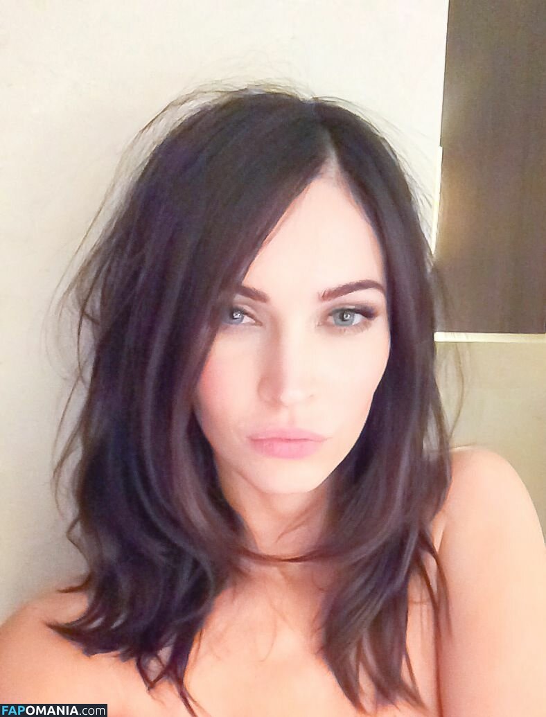 Megan Fox Nud Fotografie scursă #54