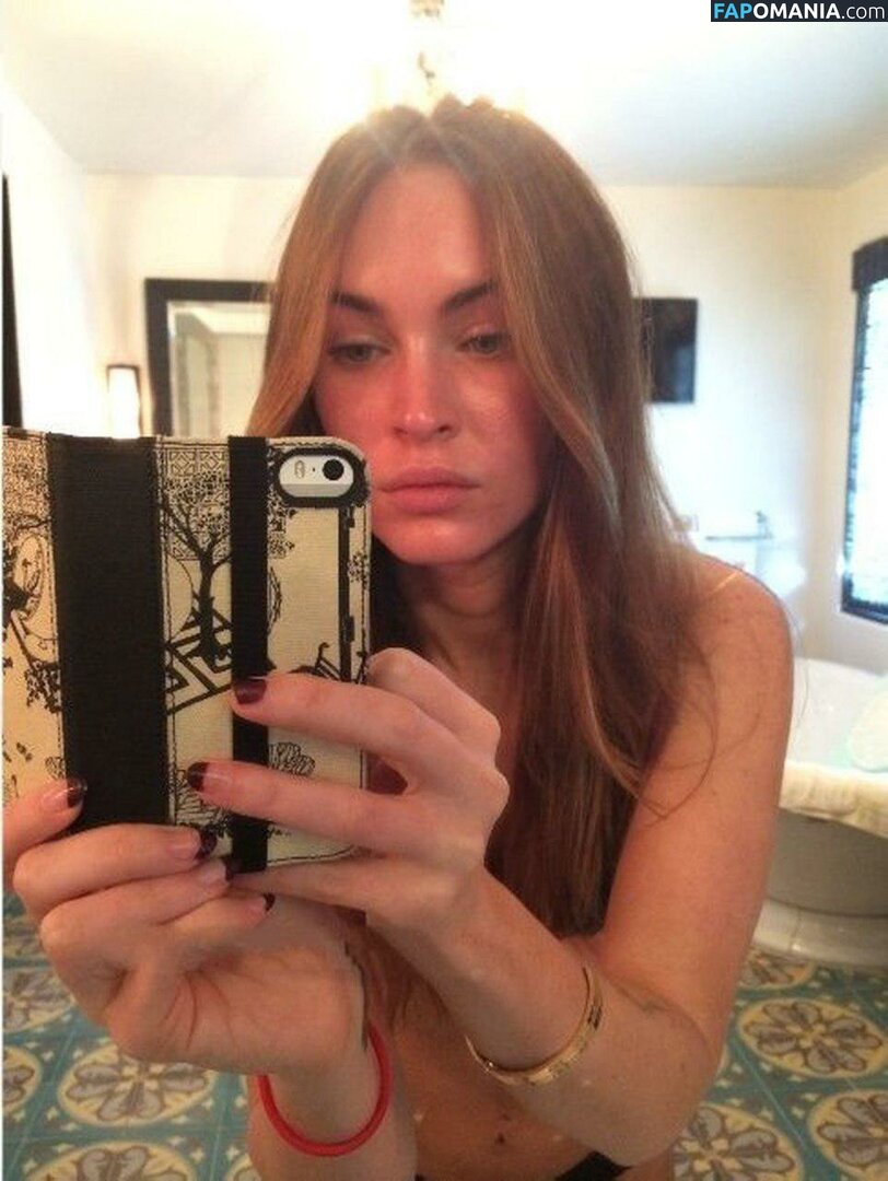 Megan Fox Nud Fotografie scursă #62
