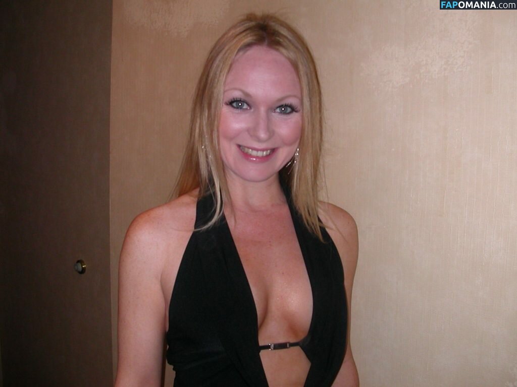 Michelle Hardwick Nud Fotografie scursă #3