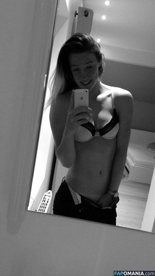 Monika Van De Vondel Nud Fotografie scursă #10