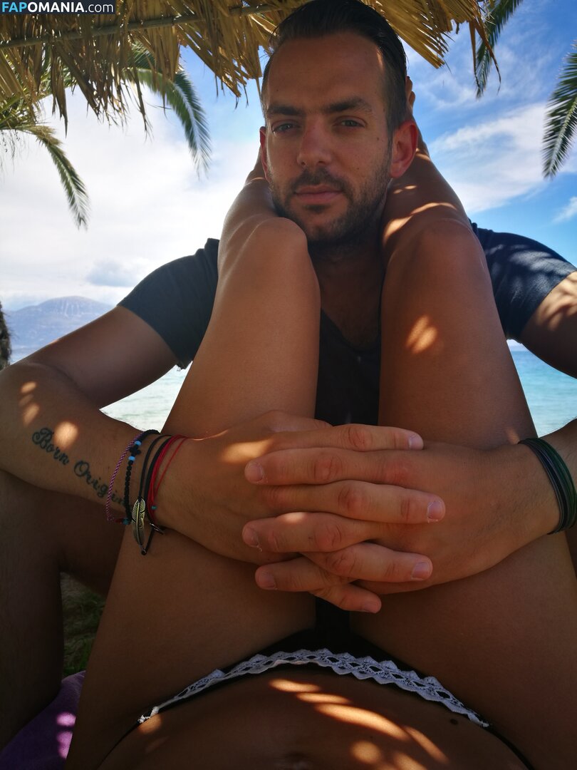 Nikoletta Ralli Nud Fotografie scursă #45