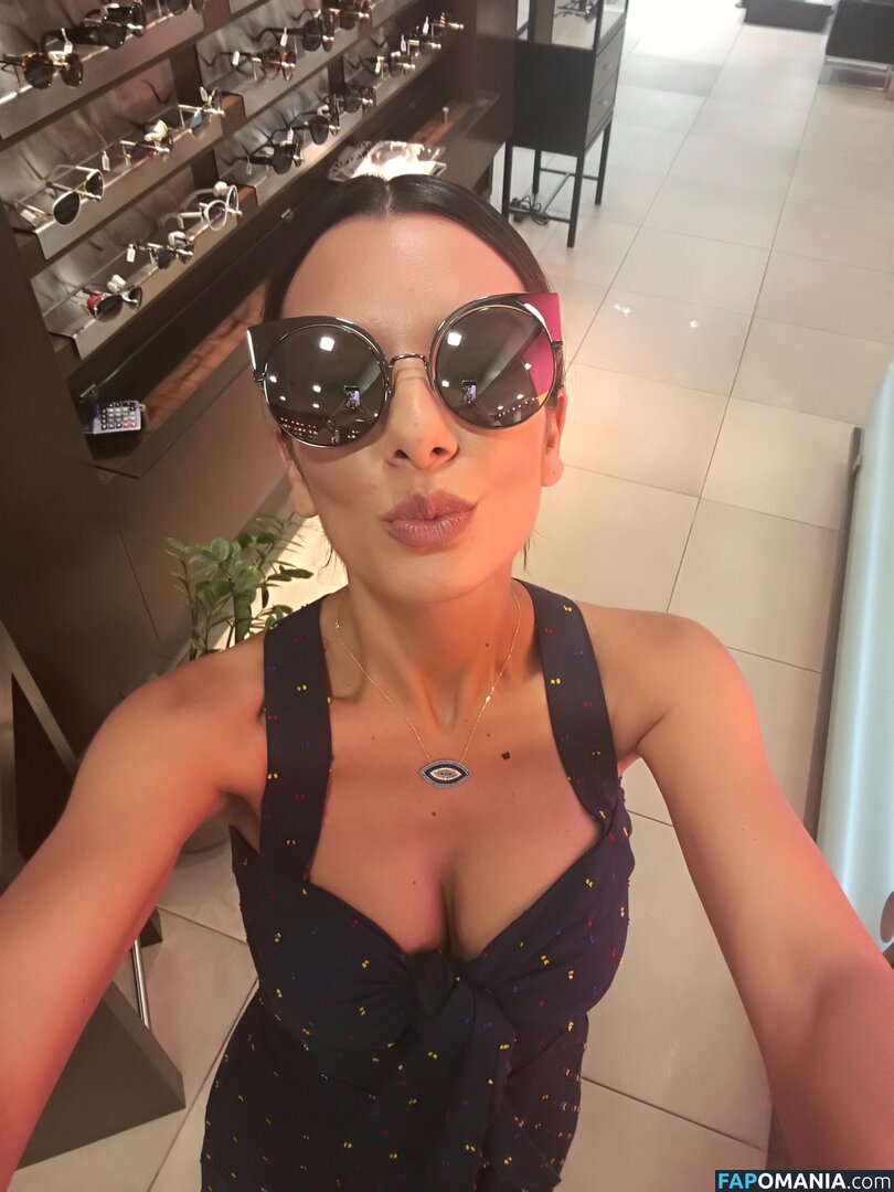 Nikoletta Ralli Nud Fotografie scursă #61