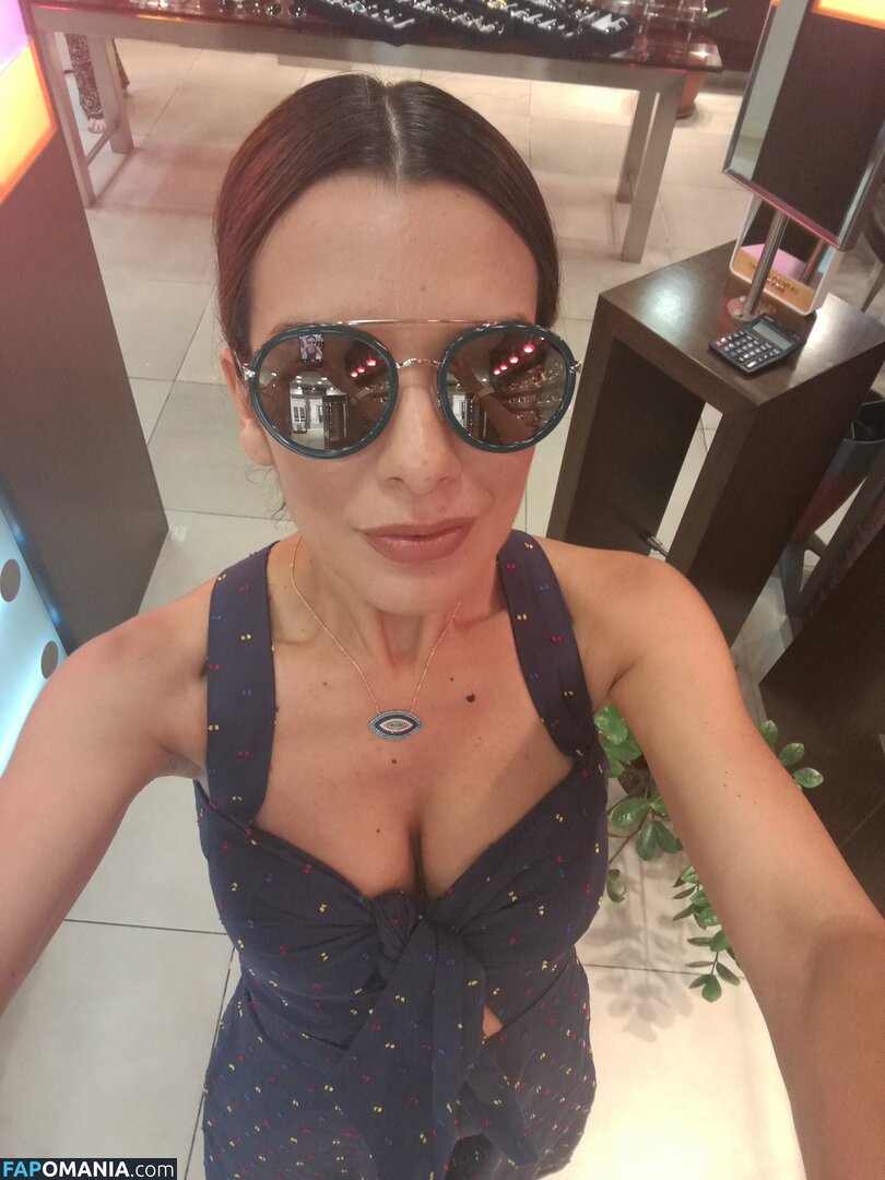 Nikoletta Ralli Nud Fotografie scursă #62