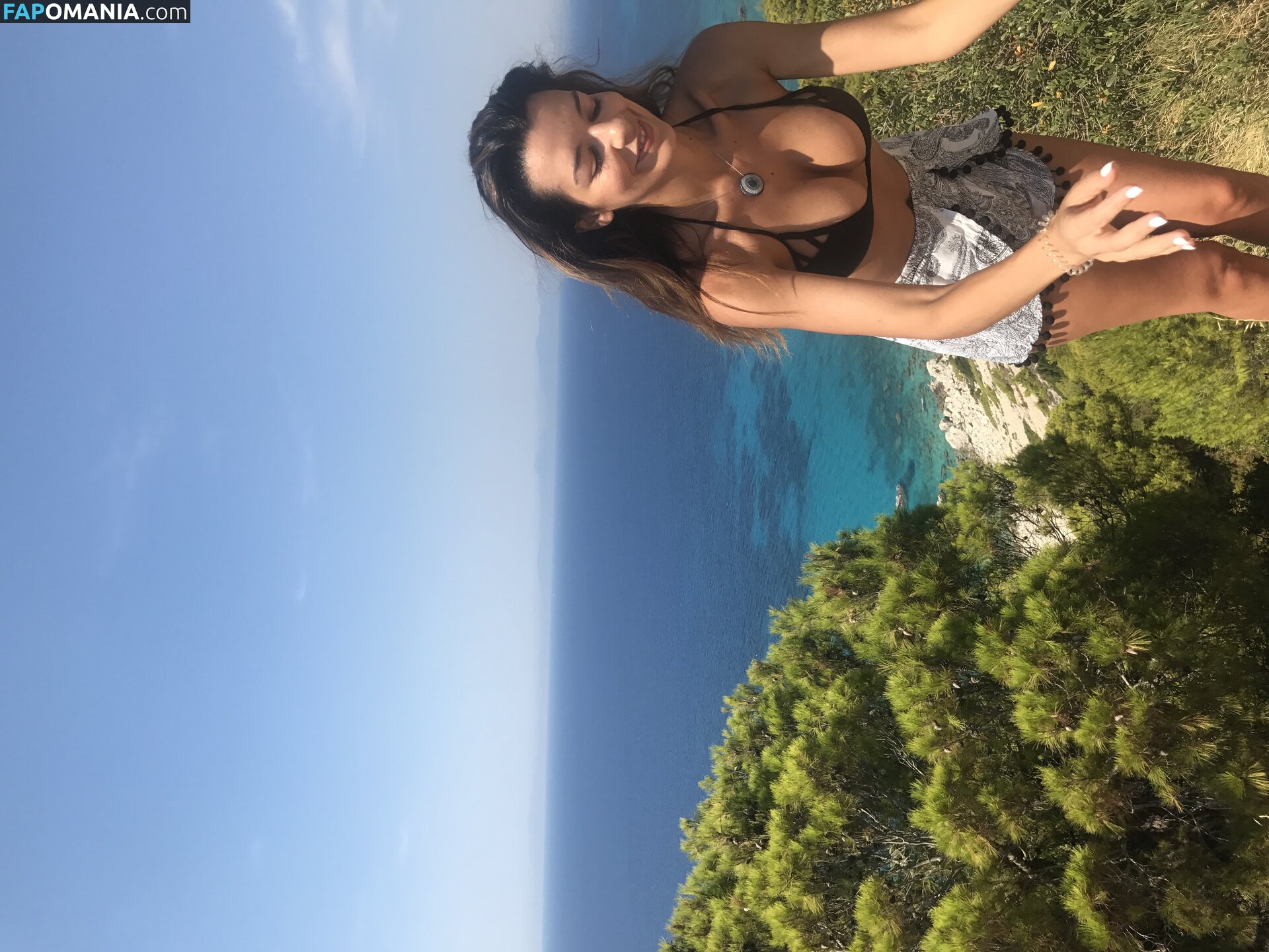 Nikoletta Ralli Nud Fotografie scursă #114