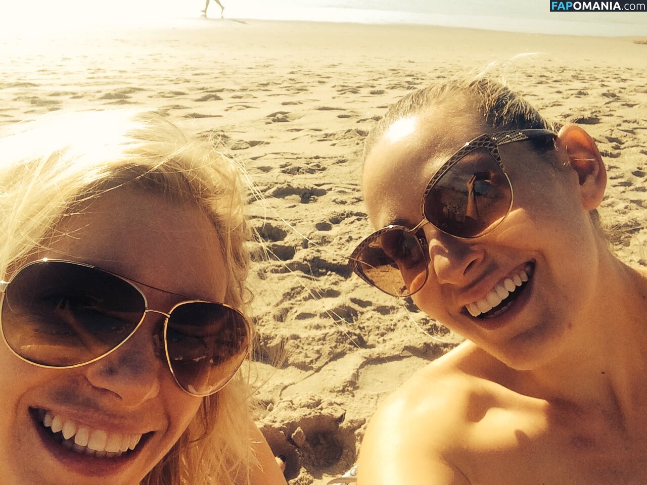 Olivia Lee Nud Fotografie scursă #14