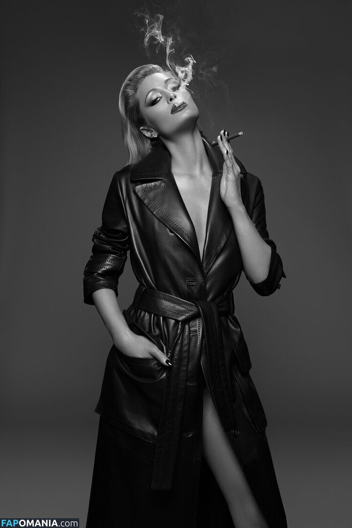 Paris Hilton Nud Fotografie scursă #897