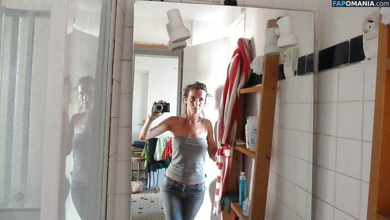 Salome Stevenin Nud Fotografie scursă #6