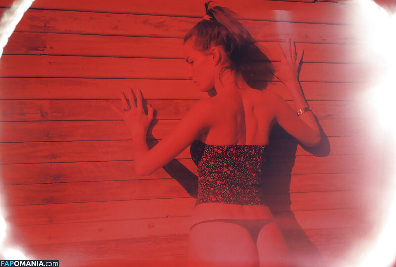 Salome Stevenin Nud Fotografie scursă #17