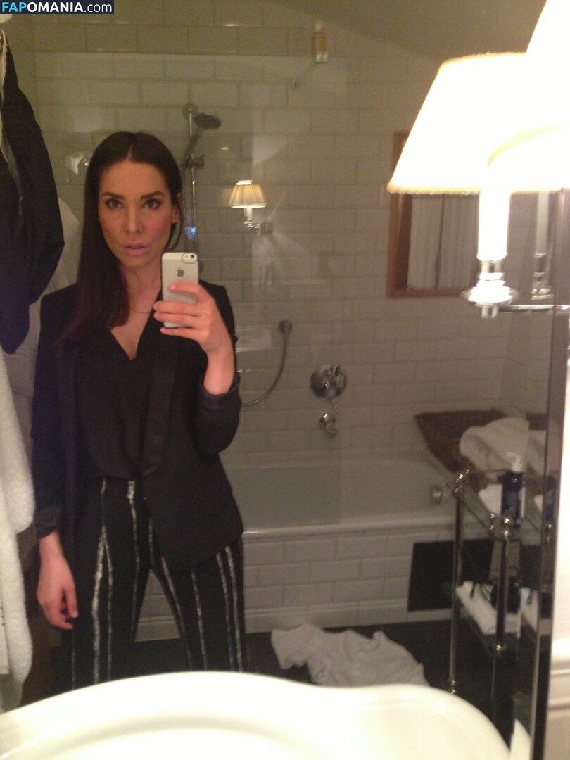 Sandra Ahrabian Nud Fotografie scursă #15