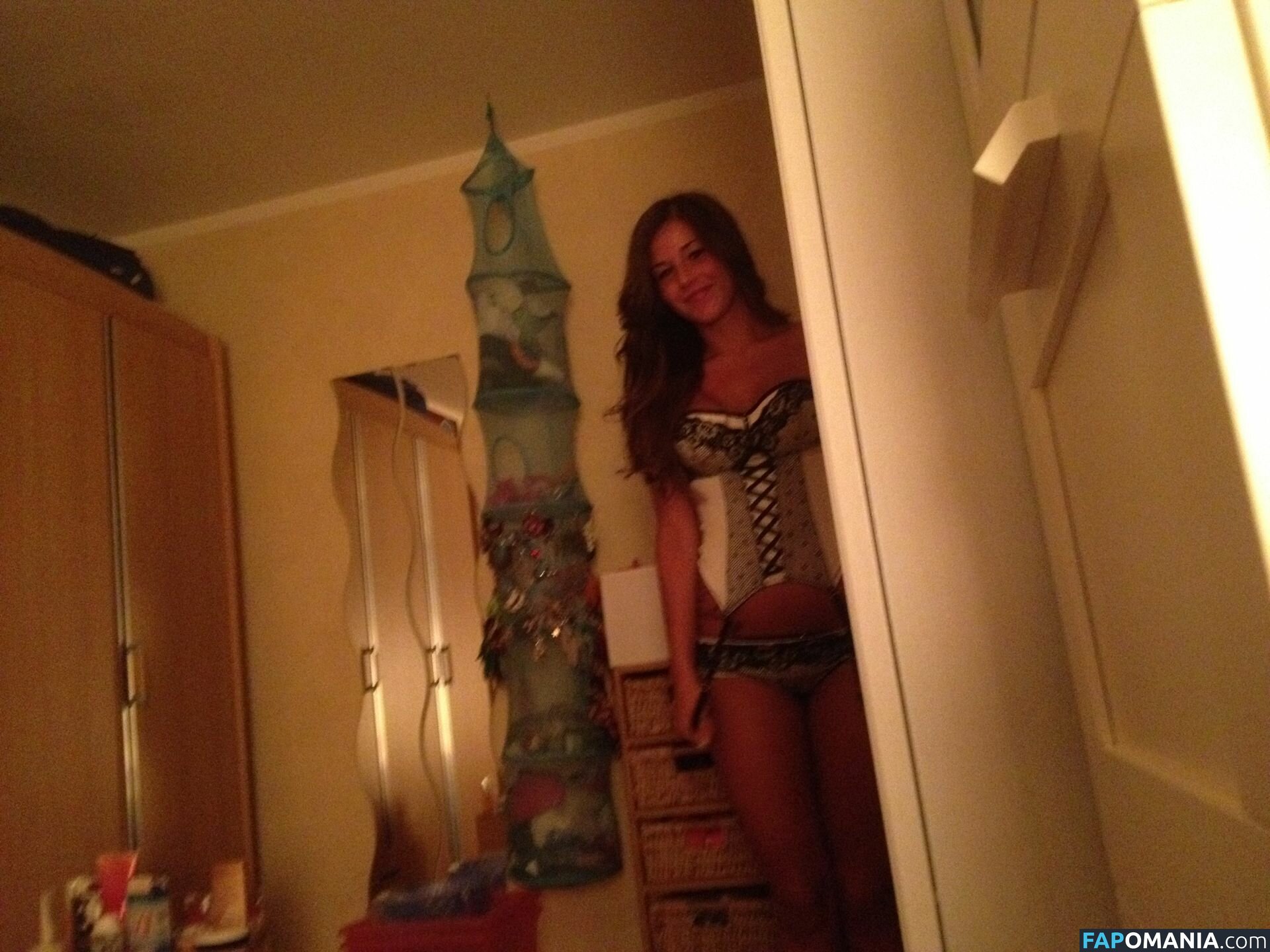 Sarah Lombardi Nud Fotografie scursă #20