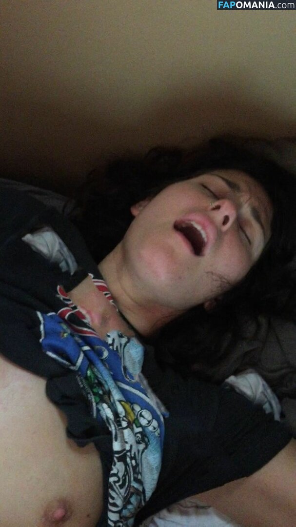 Scout Taylor Compton Nud Fotografie scursă #71