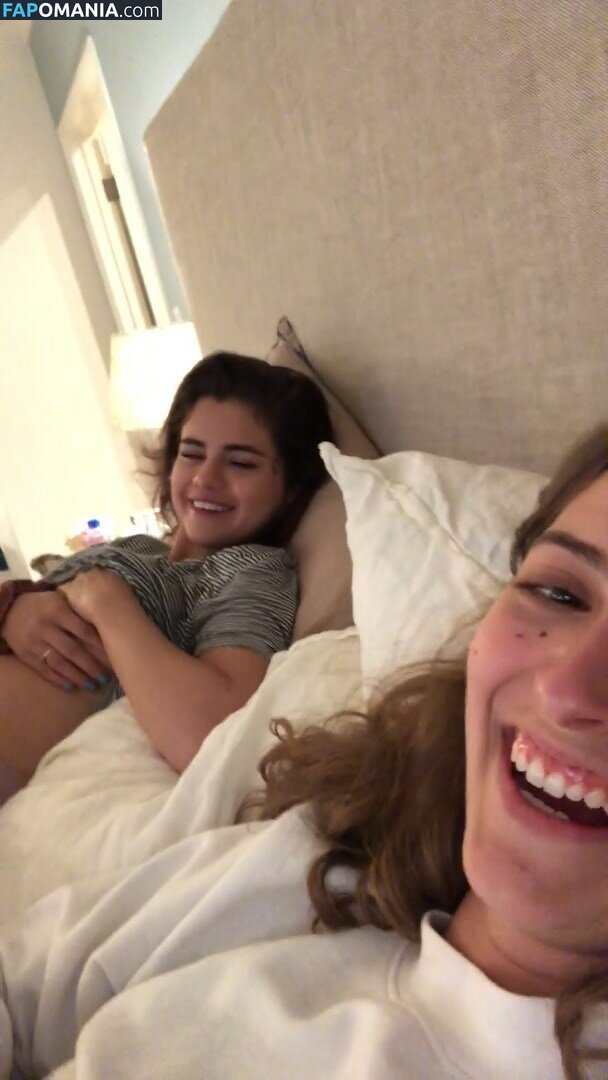 Selena Gomez Nud Fotografie scursă #22