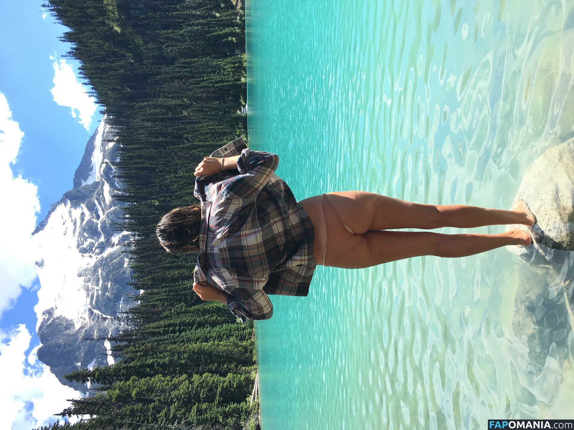 Serinda Swan Nud Fotografie scursă #16