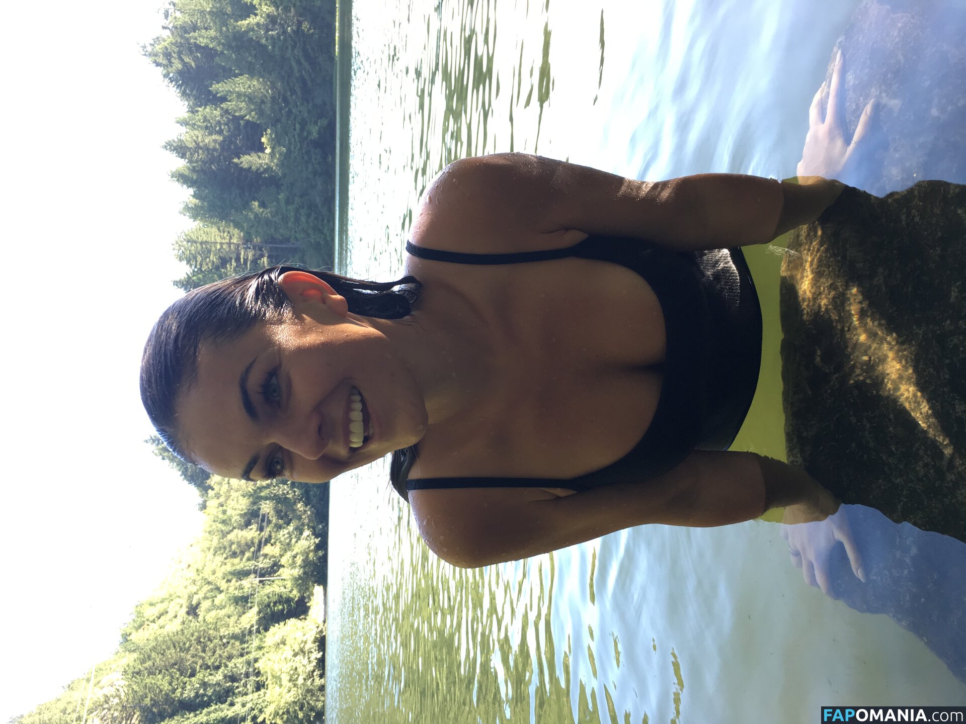 Serinda Swan Nud Fotografie scursă #105