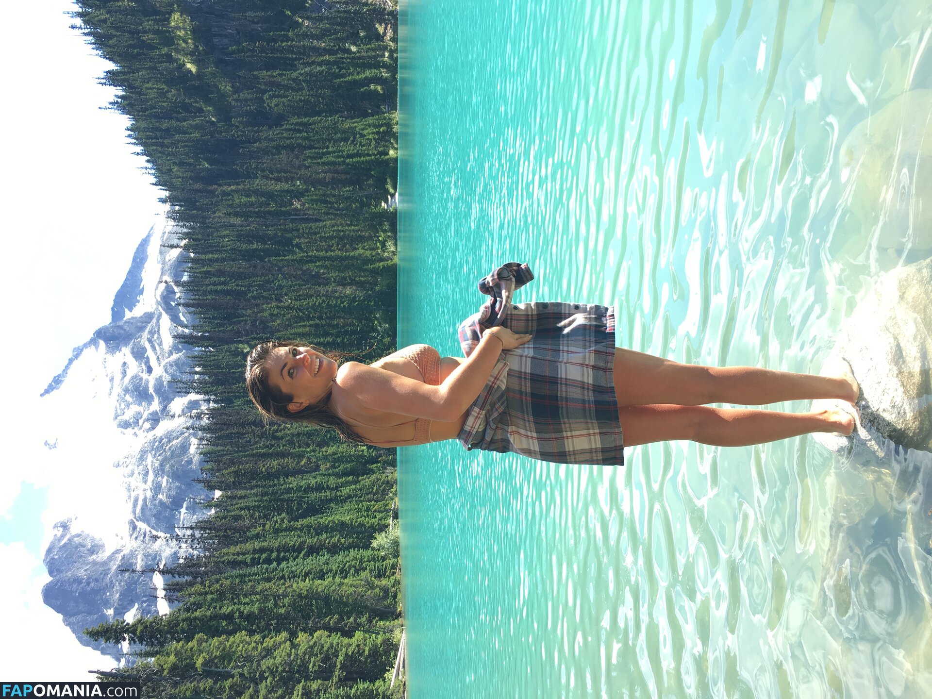 Serinda Swan Nud Fotografie scursă #155
