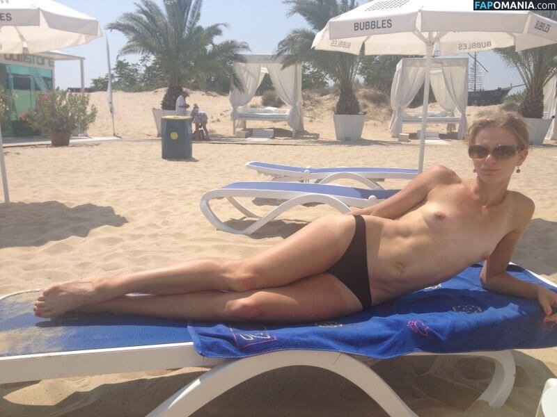 Sesil Karatantcheva Nud Fotografie scursă #13