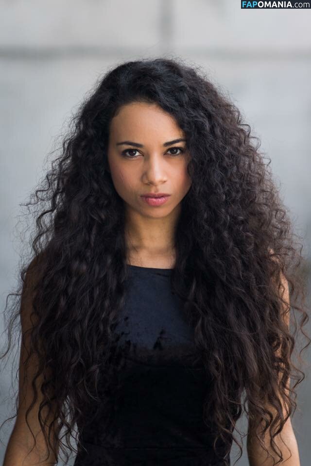 Shani Hamilton Nud Fotografie scursă #8