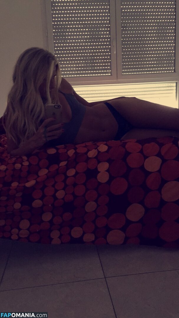 Sofia Jakobsson Nud Fotografie scursă #35