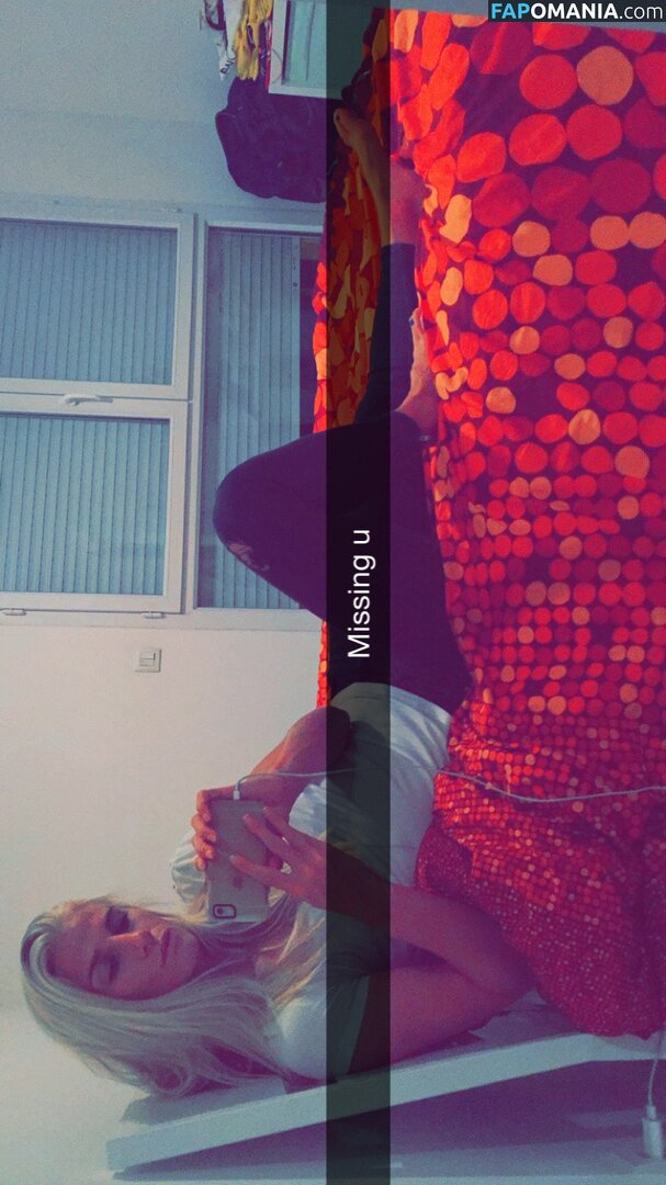 Sofia Jakobsson Nud Fotografie scursă #105