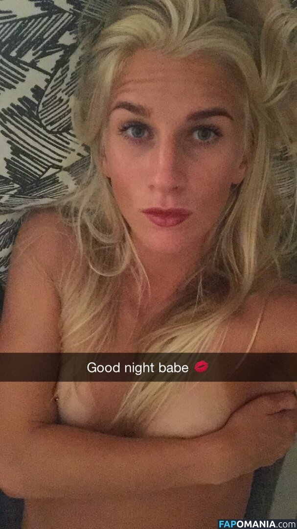 Sofia Jakobsson Nud Fotografie scursă #116
