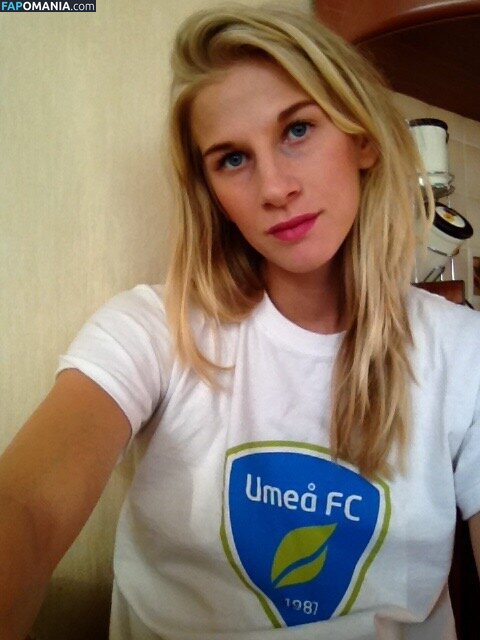 Sofia Jakobsson Nud Fotografie scursă #234