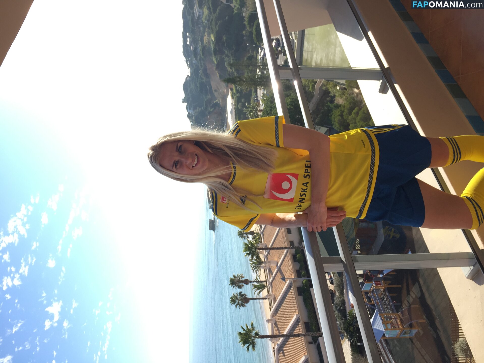 Sofia Jakobsson Nud Fotografie scursă #256