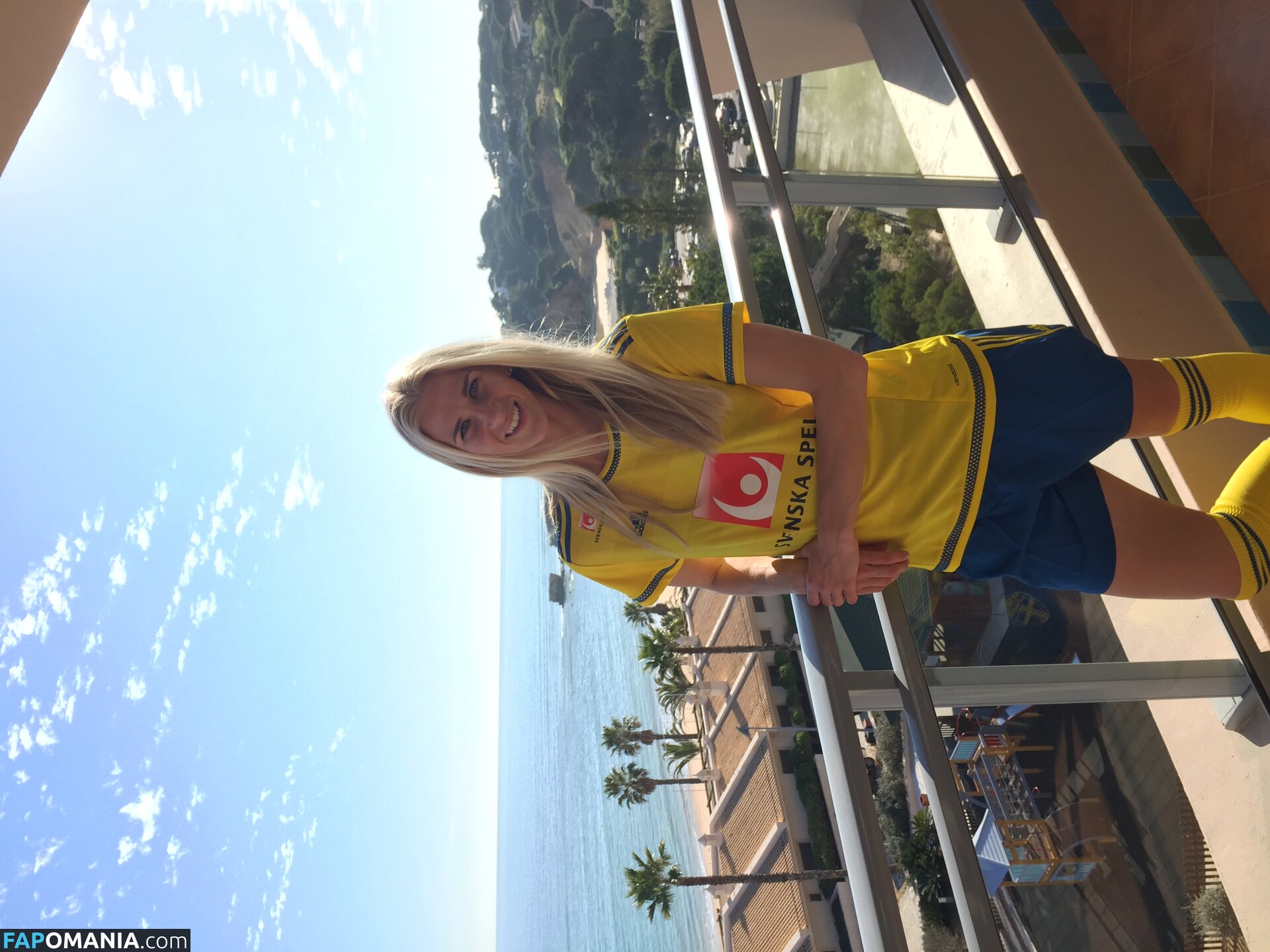 Sofia Jakobsson Nud Fotografie scursă #257